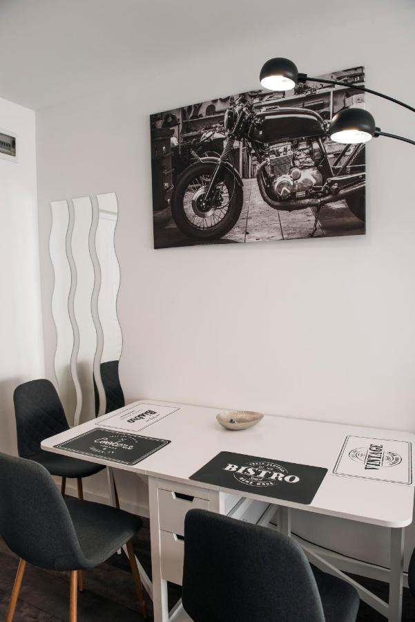 Apartmán Anavrin Apartman Free Parking Pětikostelí Exteriér fotografie